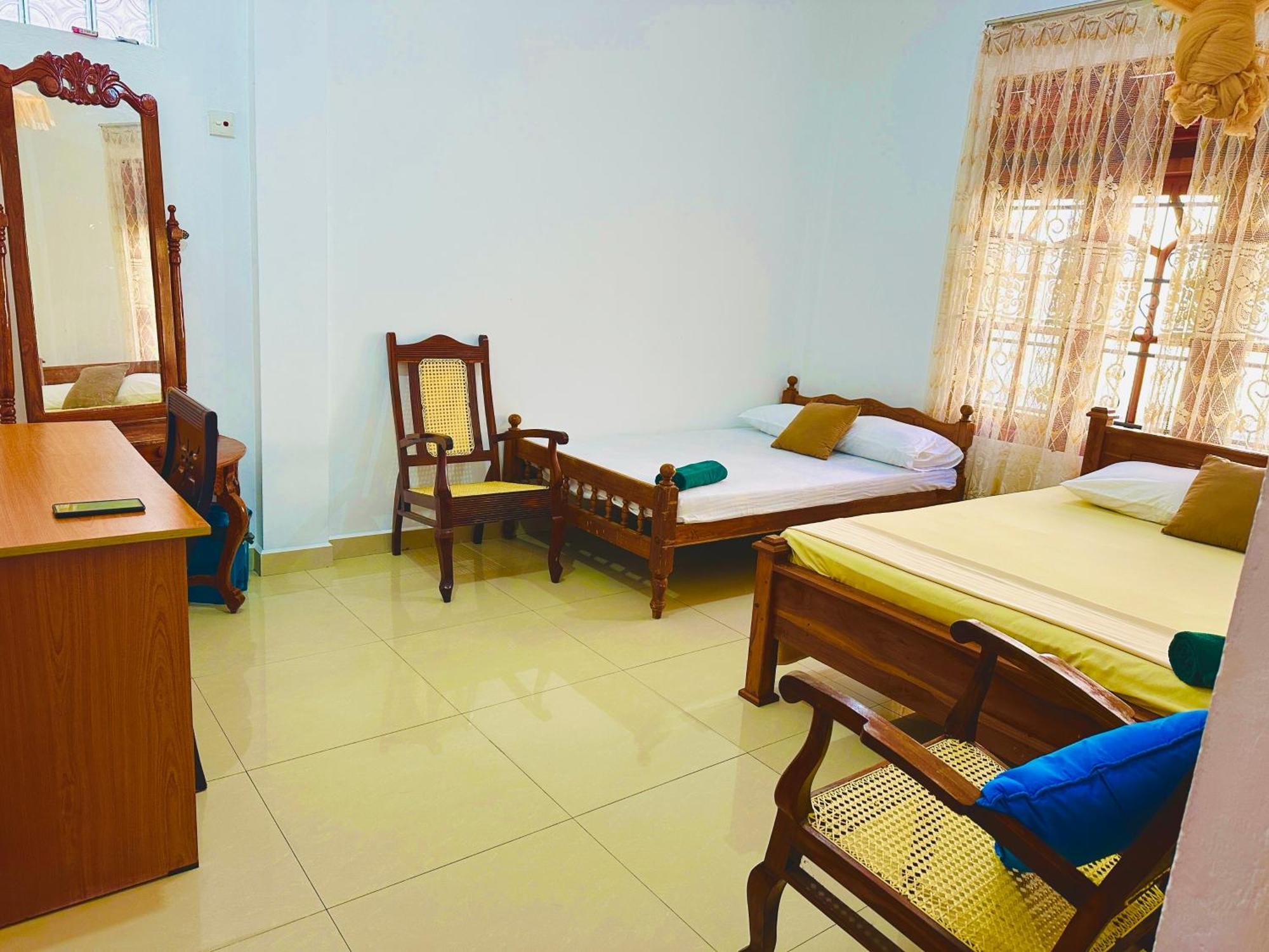 Golden Town Hotel Tangalle Exterior photo